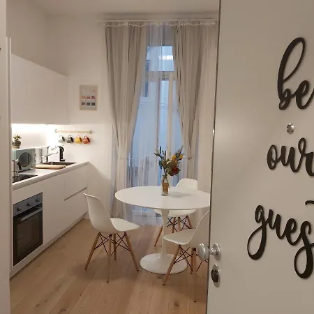 La Casa Di Adele - Your In Apartment *